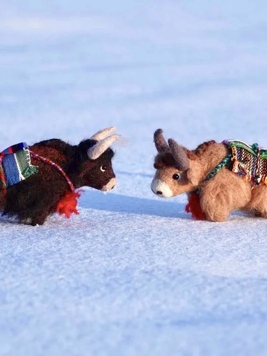 Toto felt yak | Handmade by a shepherd - Gandhanra-ART