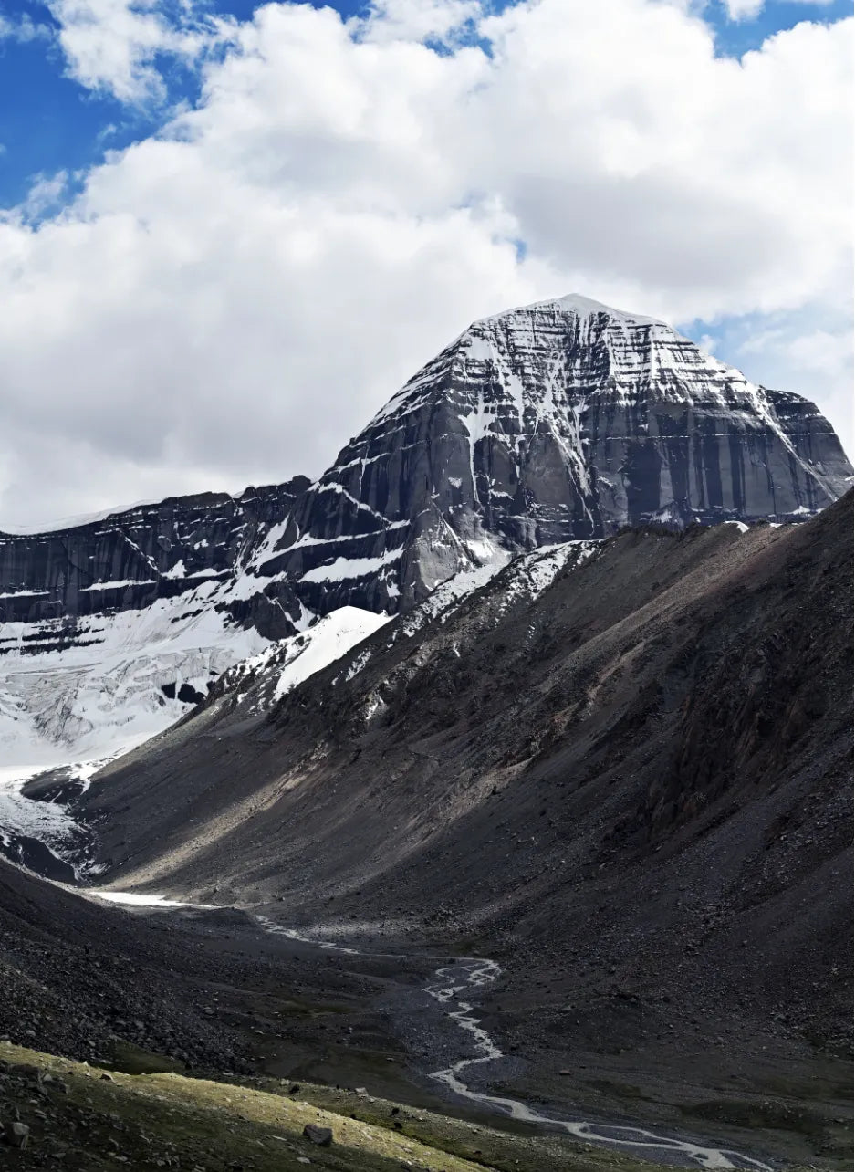 Mount Kailash ▎The Wonderful Overlap of Legend and Science - Gandhanra-ART