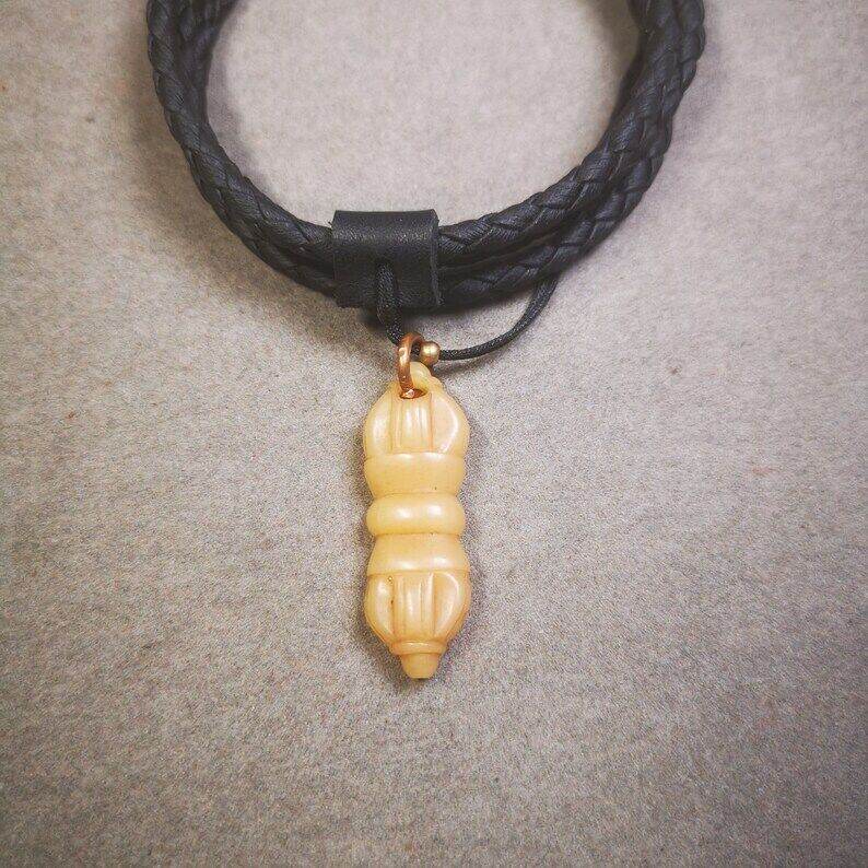 Yak Bone Amulet,Vajra Pendant for Mala,Prayer Beads - Gandhanra-ART