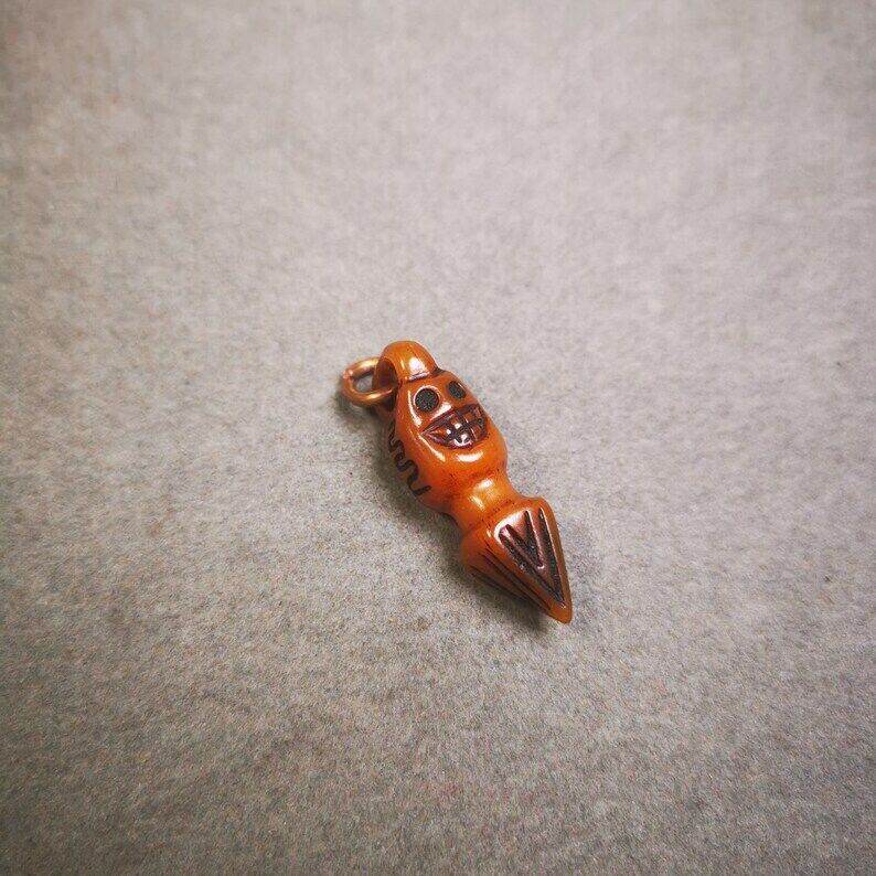 Yak Bone Carved Skull Phurba Amulet, Ritual Implement Pendant - Gandhanra-ART