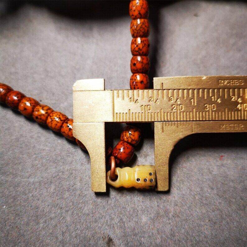 Yak Bone Carved Mantra Dot Stamp Prayer Bead Pendant,Mala Counter Clip Amulet - Gandhanra-ART