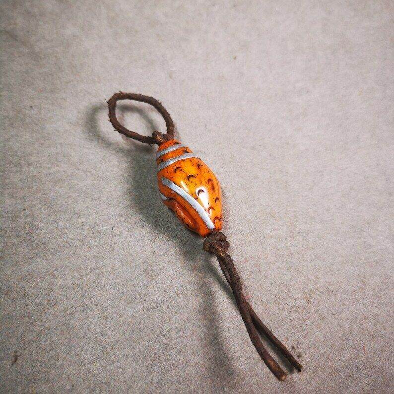 Yak Bone Amulet,Shankha,Conch Pendant for Necklace,Bag Hanging - Gandhanra-ART