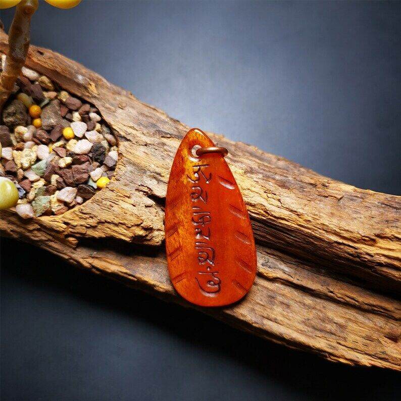 Amulet,Yak Bone Carved OM Mani Padme Hum Mantra,Tibetan Letter - Gandhanra-ART