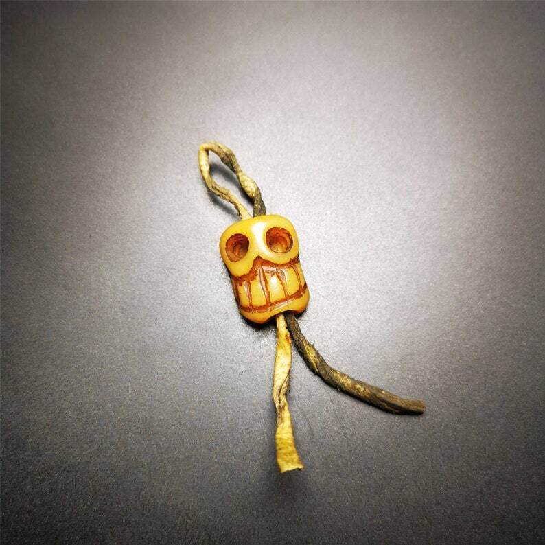 Amulet,Yak Bone Carved Skull Citipati Pendant - Gandhanra-ART