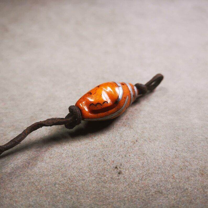 Yak Bone Amulet,Shankha,Conch Pendant for Necklace,Bag Hanging - Gandhanra-ART