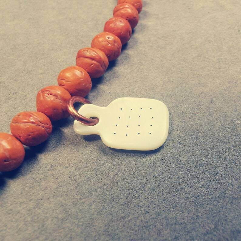 Shell Carved Mantra Dot Prayer Bead Pendant - Gandhanra-ART