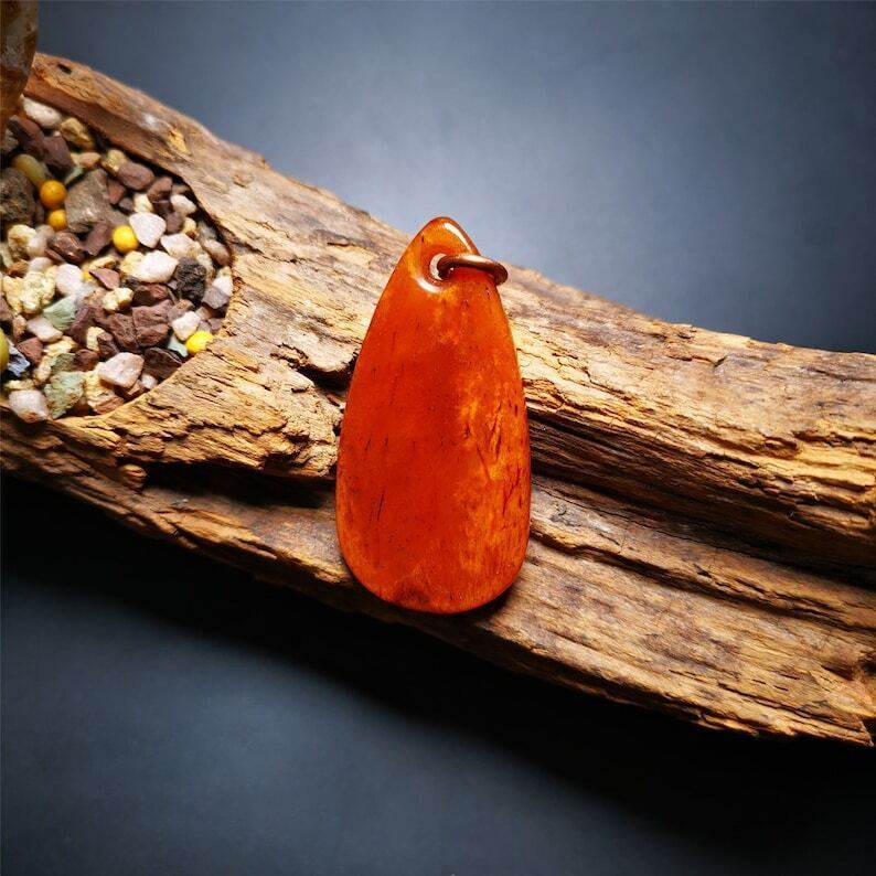 Amulet,Yak Bone Carved OM Mani Padme Hum Mantra,Tibetan Letter - Gandhanra-ART