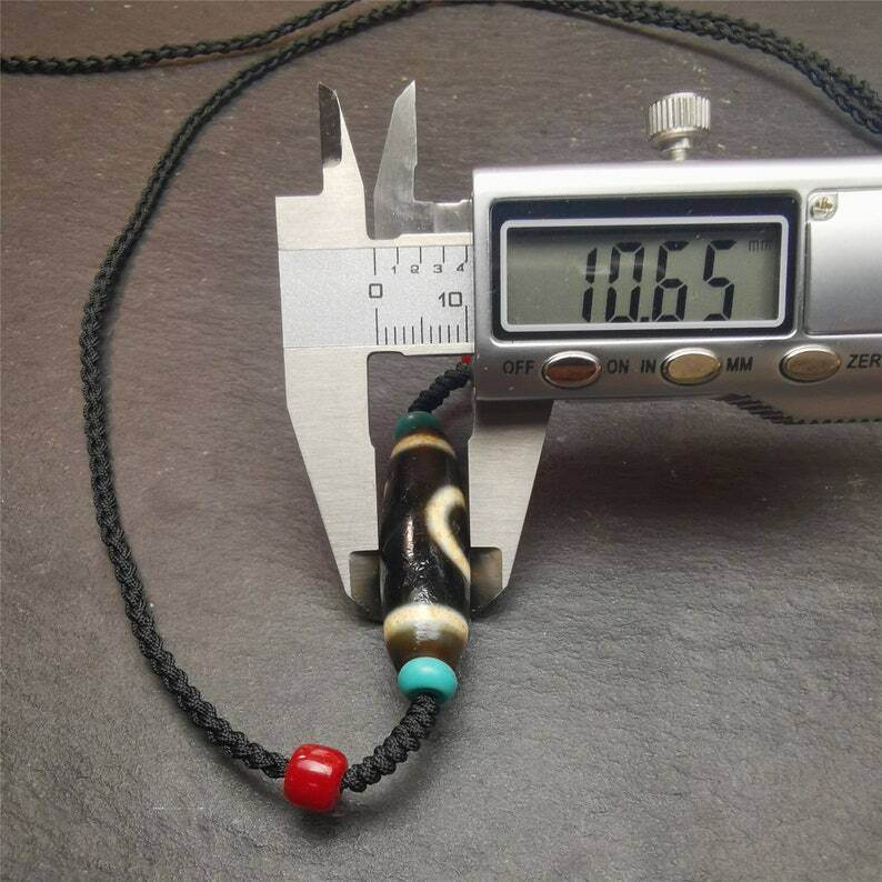 Tibetan Sky & Earth Dzi Bead Necklace,30 Years Old - Tibetan Buddhist bead necklace, size reference