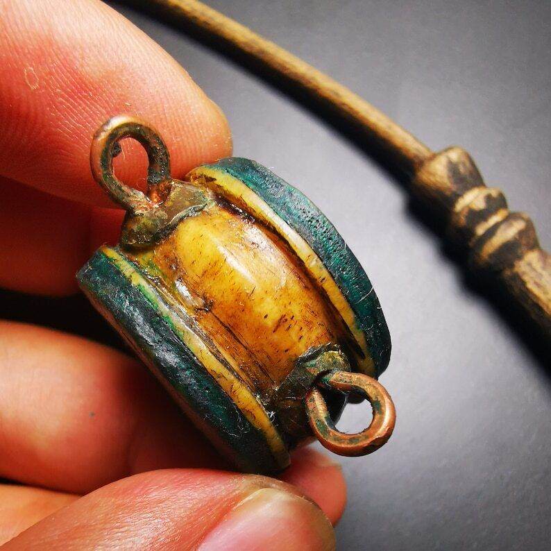 Buddhist Yak Bone Carved Damaru Drum,Mini Chod Drum - Gandhanra-ART