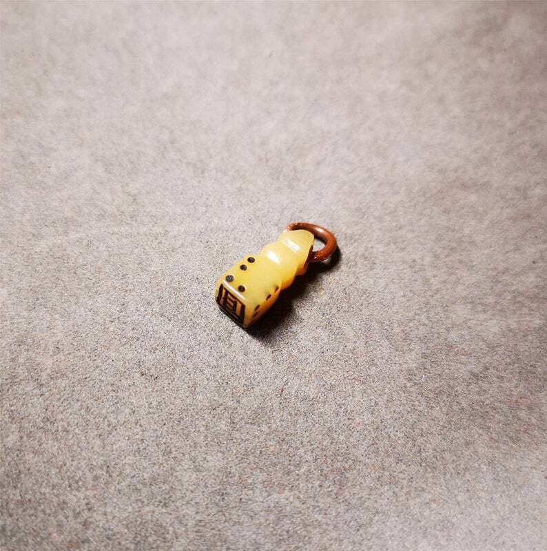 Yak Bone Carved Mantra Dot Stamp Prayer Bead Pendant,Mala Counter Clip Amulet - Gandhanra-ART
