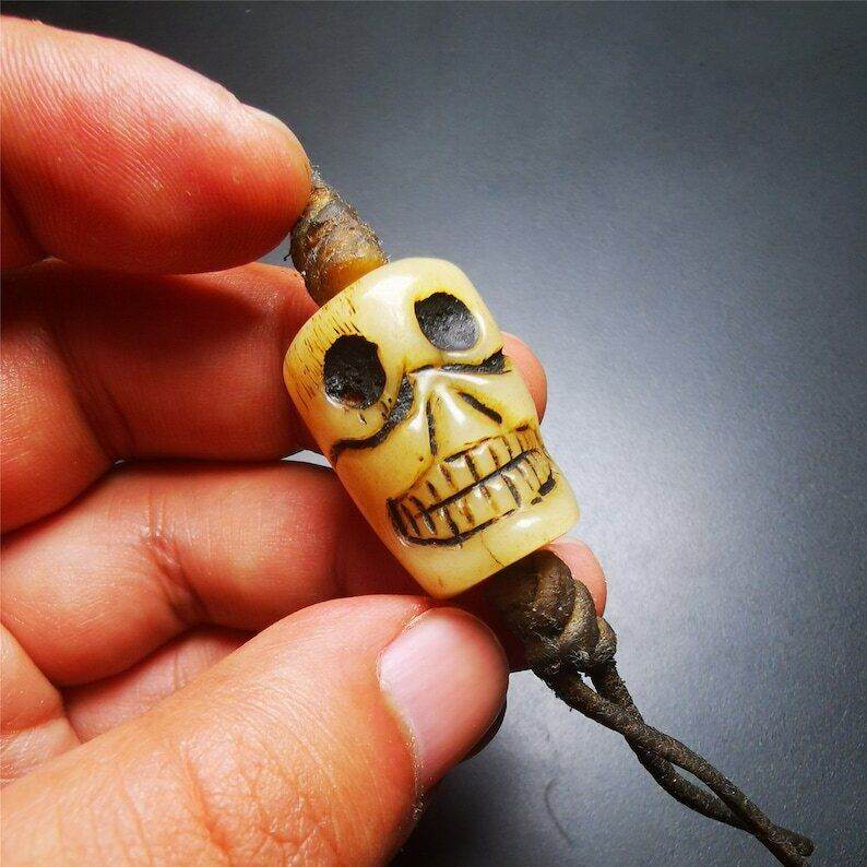 Amulet,Yak Bone Pendant - Gandhanra-ART