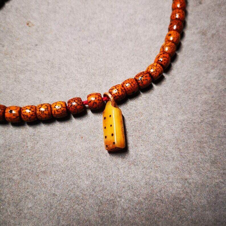 Yak Bone Carved Mantra Dot Stamp Prayer Bead Pendant,Mala Counter Clip Amulet - Gandhanra-ART