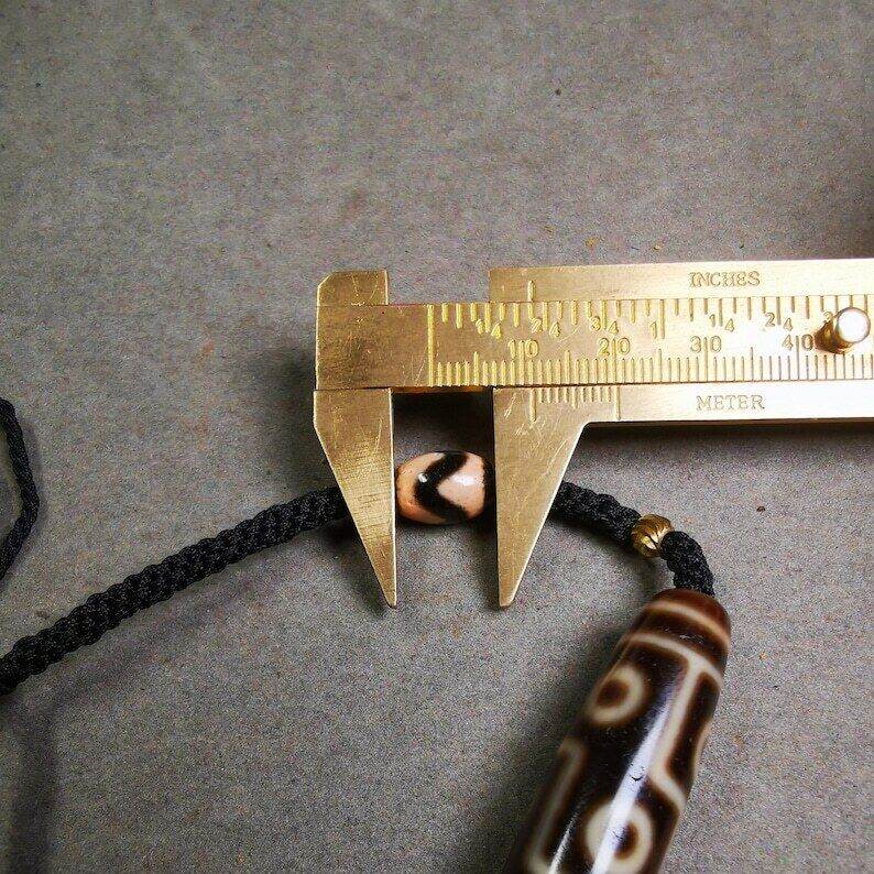 Dzi Bead Necklace,9 Eyed Dzi + Tiget Tooth Bead - Gandhanra-ART