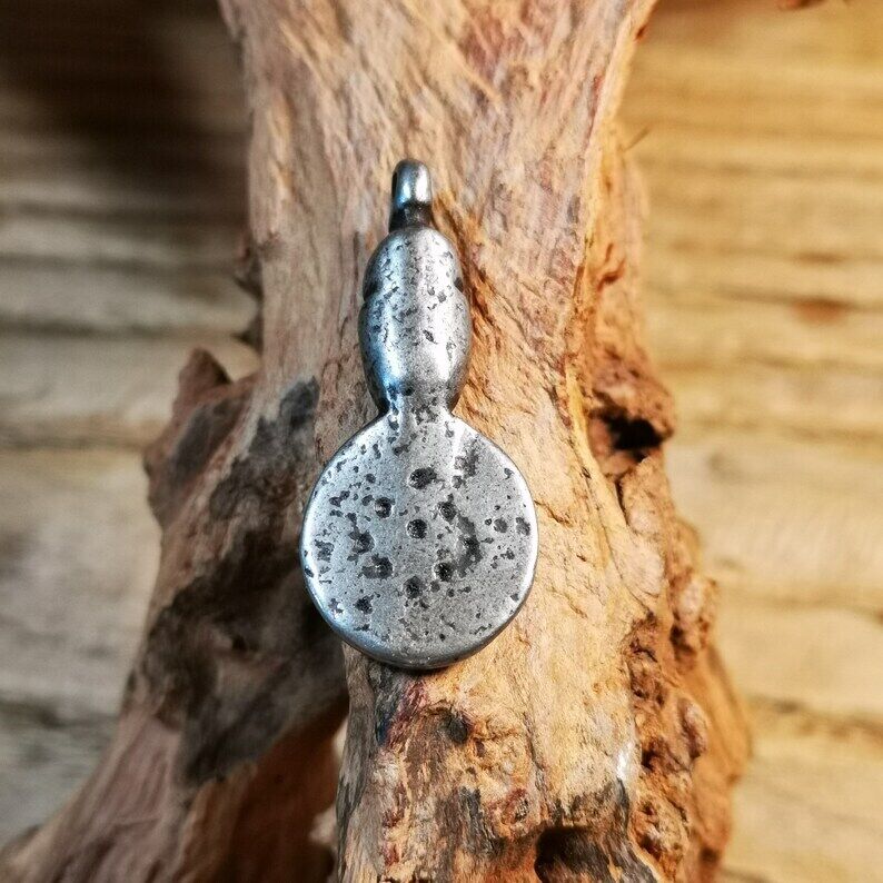 Gandhanra Handmade Buddhist Amulet,Skull Sītavana Flame Pendant Leather Necklace