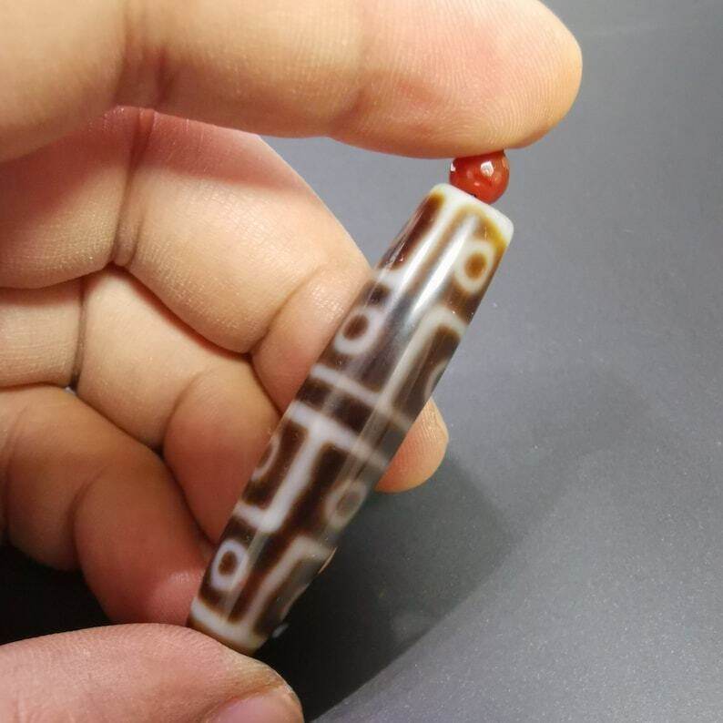 12 Eyes Dzi Bead - Gandhanra-ART
