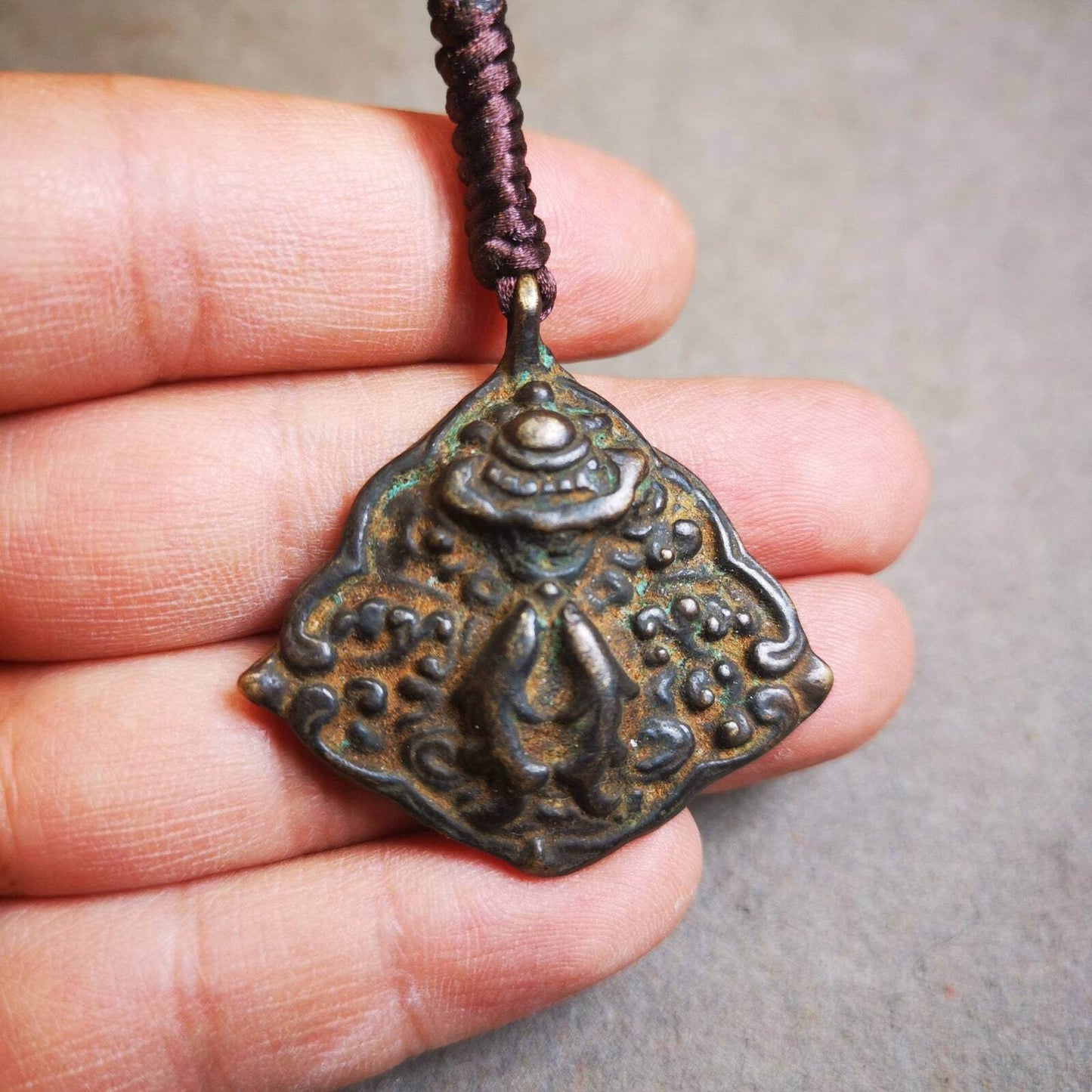Buddhist Amulet, Vase and Golden Fish Badge,Thokcha - Gandhanra-ART