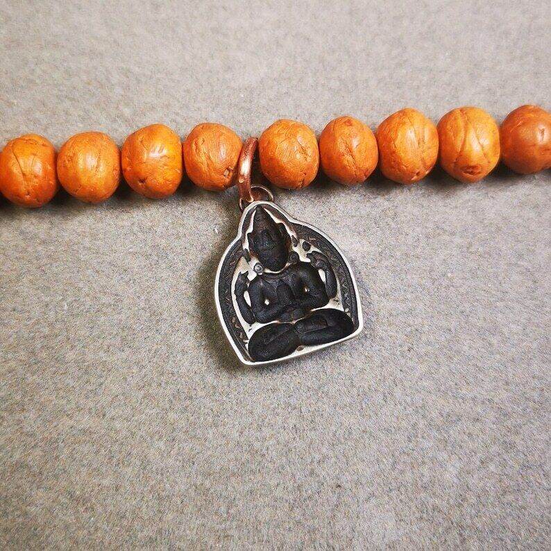 Mala Pendant,Small Chenrezig Amulet for Prayer Beads - Gandhanra-ART