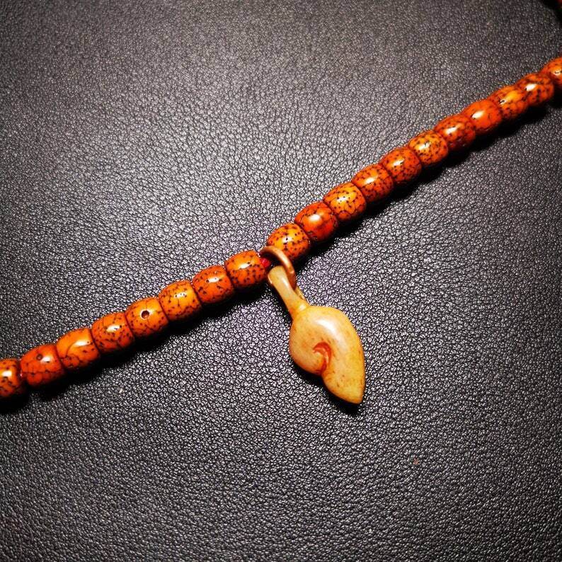 Yak Bone Carved Conch Prayer Bead Pendant,Bead Counter Clip Amulet for Mala - Gandhanra-ART