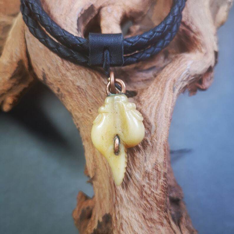 Yak Bone Amulet,Shankha - Gandhanra-ART