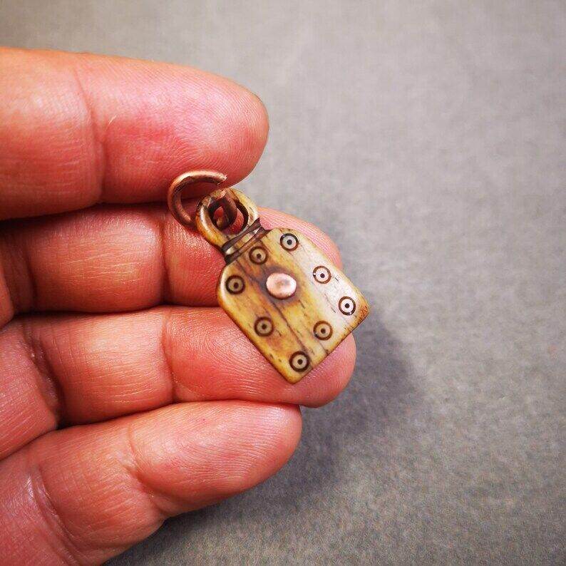 Yak Bone Carved Mantra Dot Prayer Bead Pendant - Gandhanra-ART