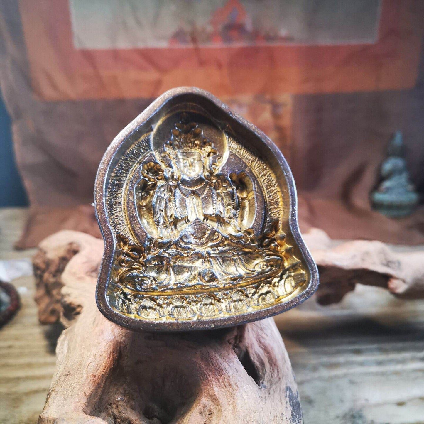 Tsa-Tsa Mold Chenrezig,Four Armed Padmapani - Gandhanra-ART