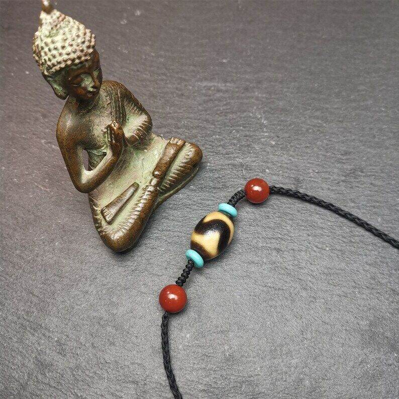 Tiger Tooth Dalo Dzi Bead Necklace,40 Years Old - Gandhanra-ART