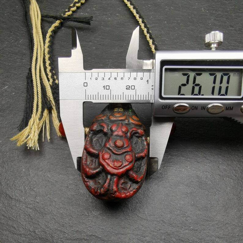 Old Tibetan Tsa Tsa Amulet, Scorpion Guru of Padmasambhava,Scorpion Terma Amulet - Gandhanra-ART