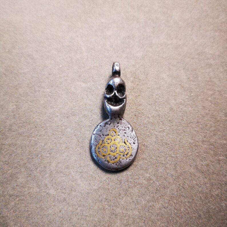 Gandhanra Handmade Buddhist Amulet,Skull Sītavana Flame Pendant Leather Necklace