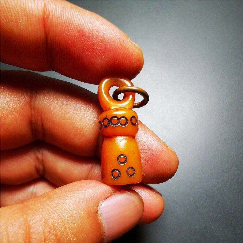 Yak Bone Carved Seal Amulet - Gandhanra-ART