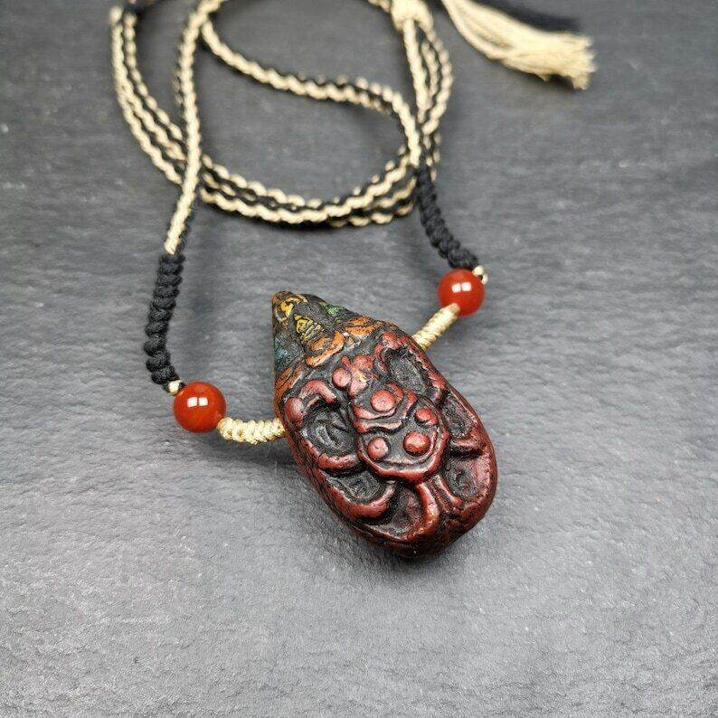 Old Tibetan Tsa Tsa Amulet, Scorpion Guru of Padmasambhava,Scorpion Terma Amulet - Gandhanra-ART