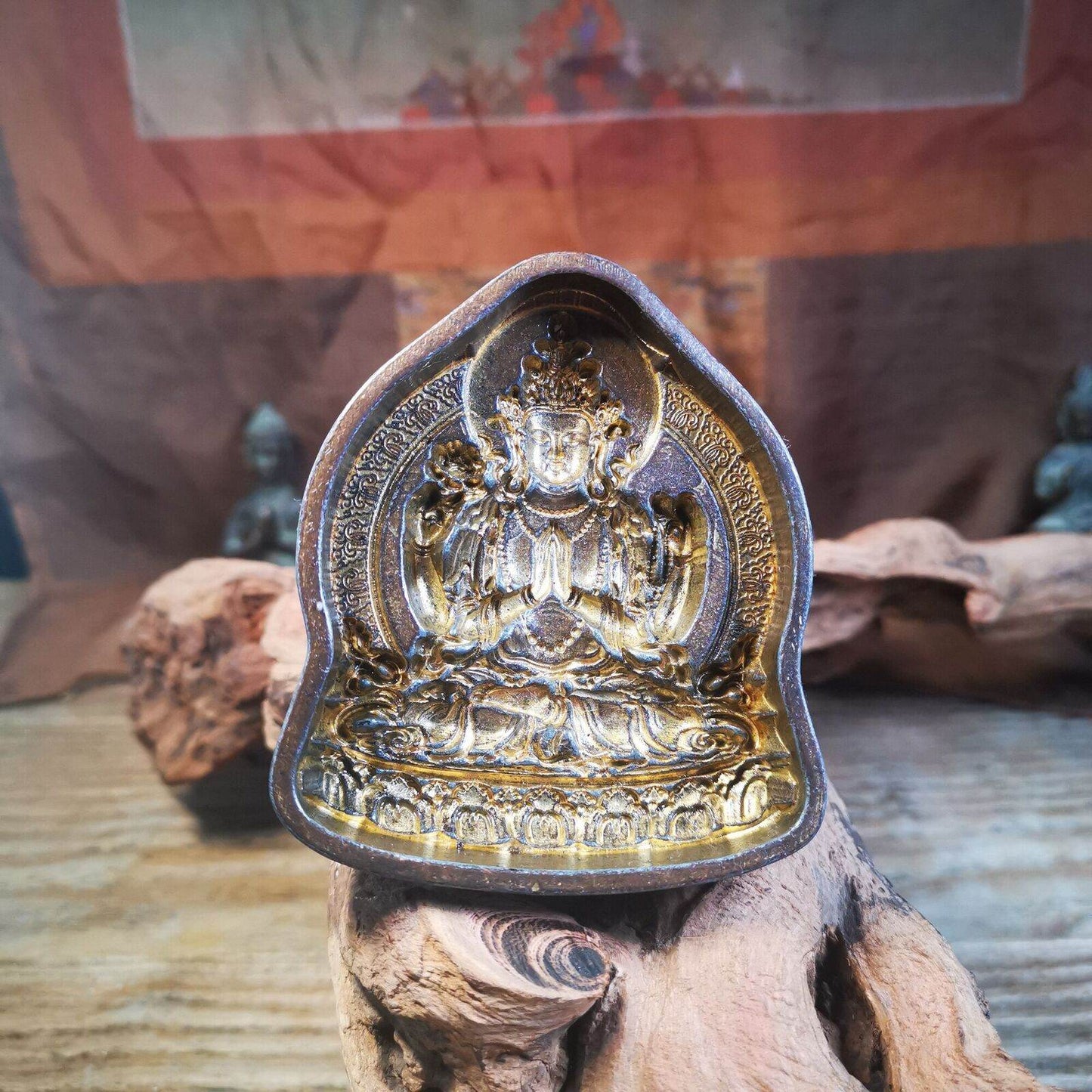 Tsa-Tsa Mold Chenrezig,Four Armed Padmapani - Gandhanra-ART