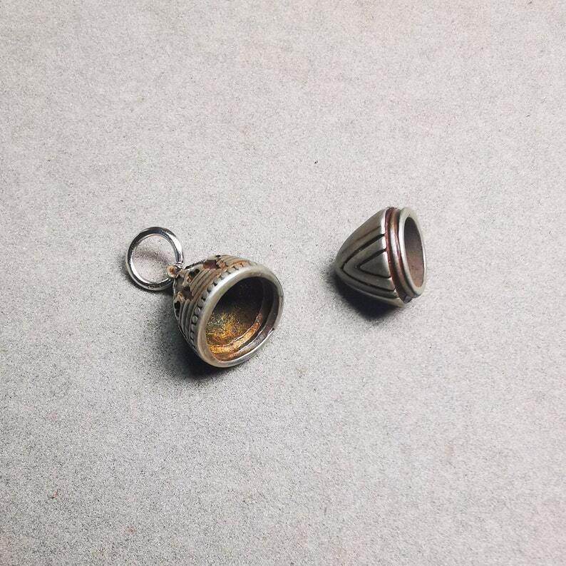 Mala Pendant,Niangla Tsa Tsa Stupa Gau Shrine Amulet - Gandhanra-ART