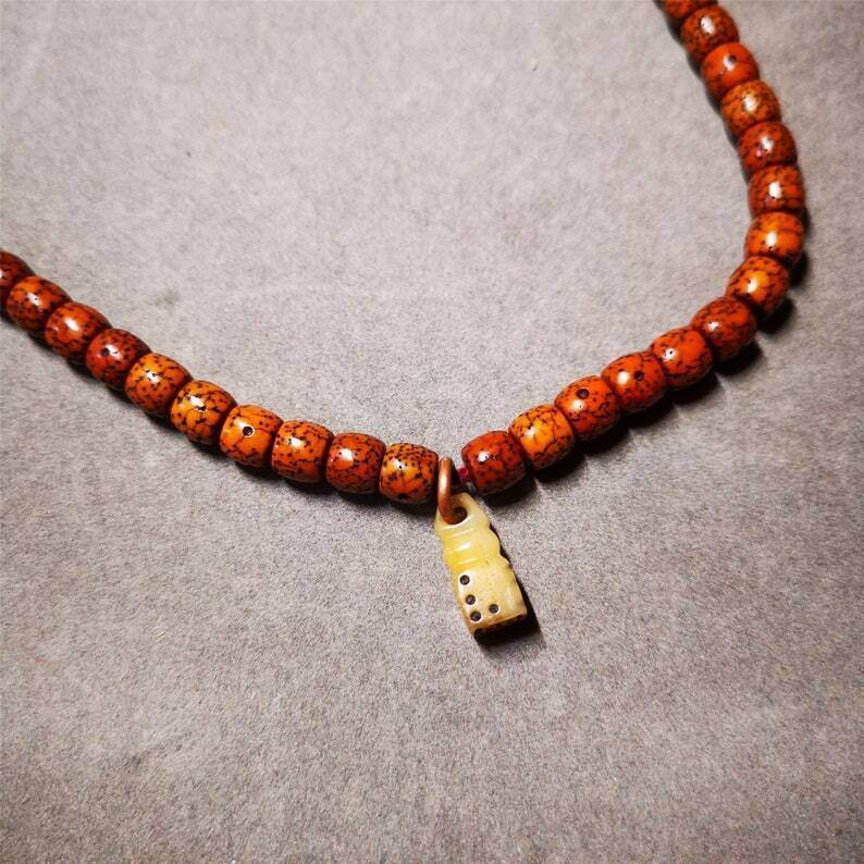 Yak Bone Carved Mantra Dot Stamp Prayer Bead Pendant,Mala Counter Clip Amulet - Gandhanra-ART