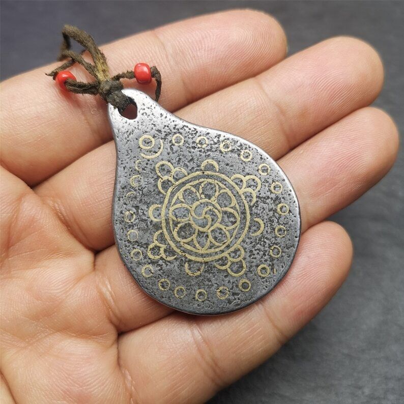 Tibetan Buddhism Amulet, Dharmachakra Symbol,Prayer Wheel of Dharma,1.85 × 1.42"