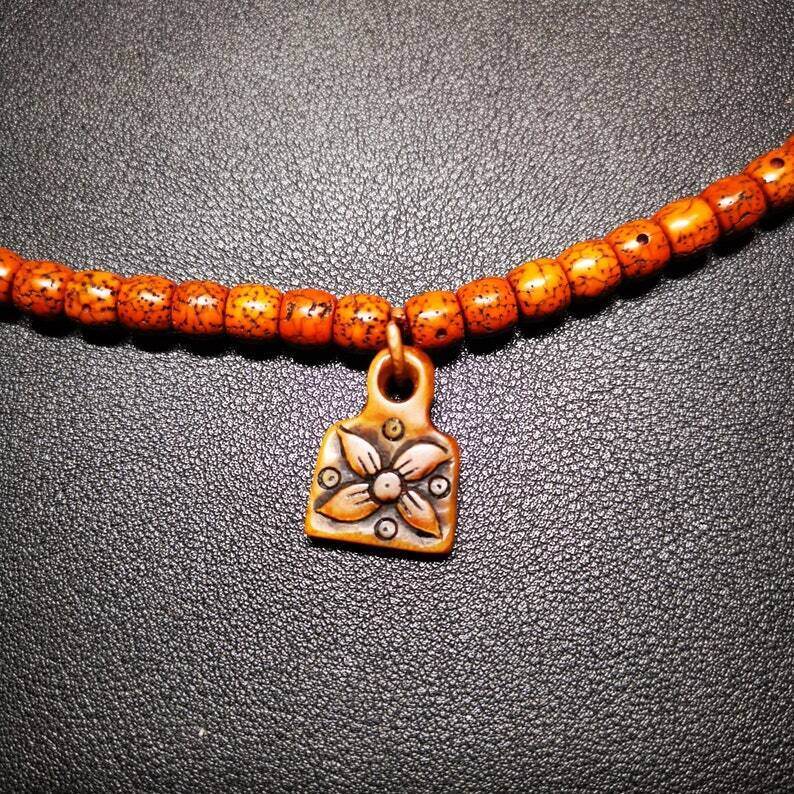Yak Bone Carved Flower Prayer Bead Pendant - Gandhanra-ART