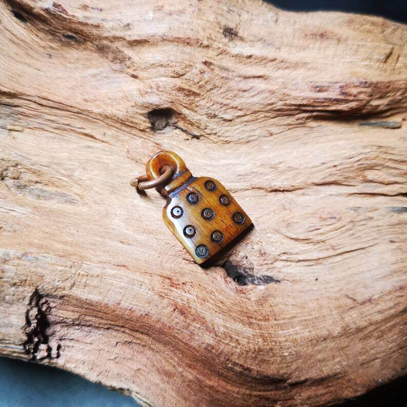 Yak Bone Carved Mantra Dot Prayer Bead Pendant - Gandhanra-ART