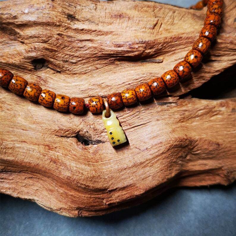 Yak Bone Carved Mantra Dot Stamp Prayer Bead Pendant,Mala Counter Clip Amulet - Gandhanra-ART