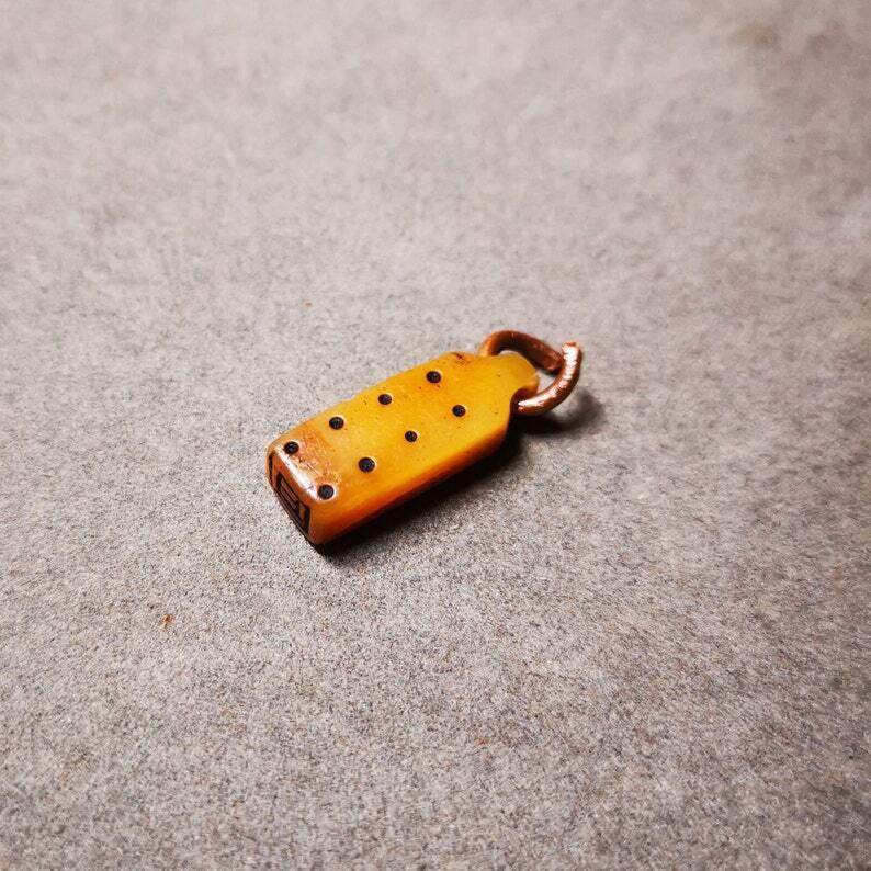 Yak Bone Carved Mantra Dot Stamp Prayer Bead Pendant,Mala Counter Clip Amulet - Gandhanra-ART