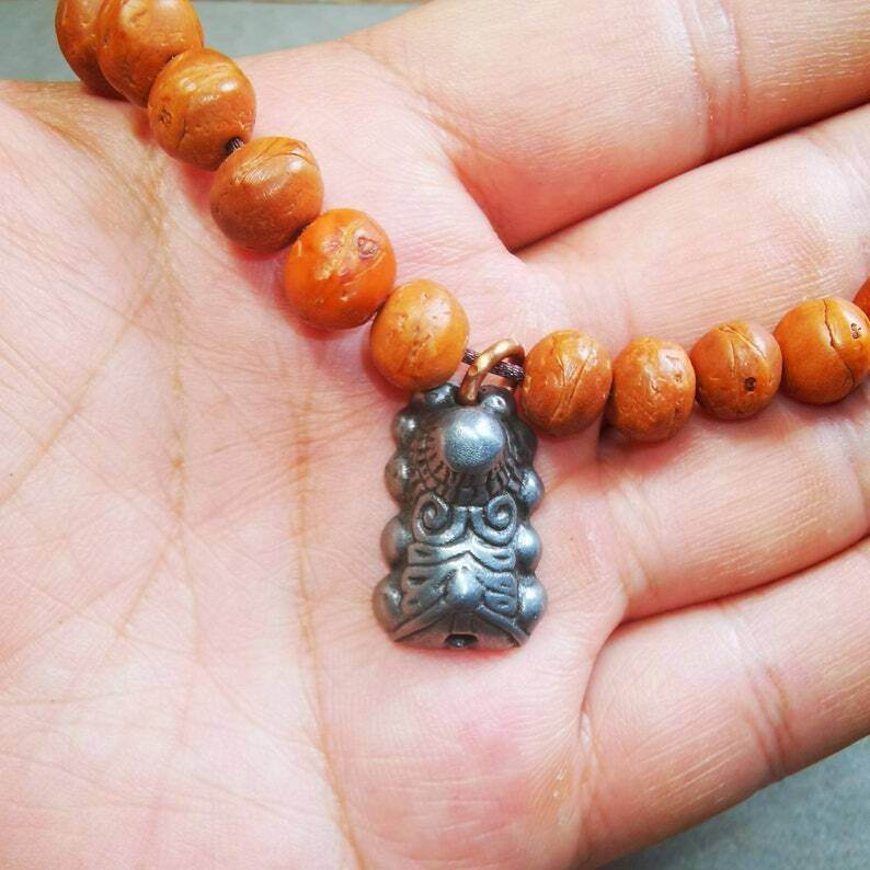 Mala Pendant,Snow Lion Amulet for Prayer Beads - Gandhanra-ART