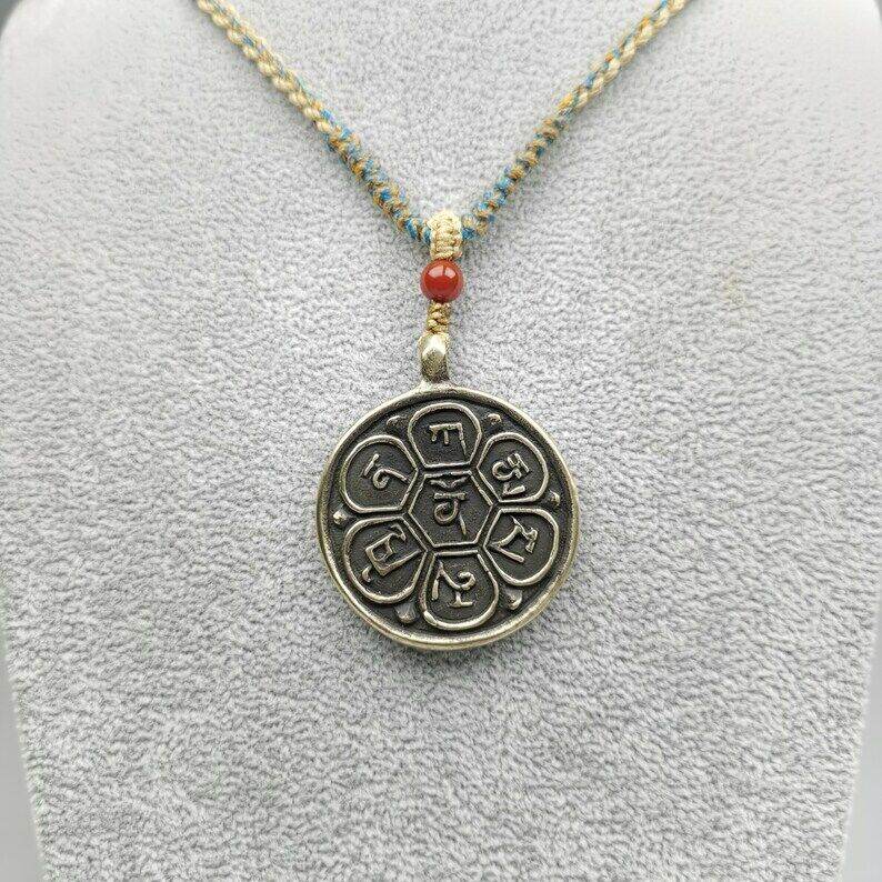 Amulet,Om Badge Pendant, Mantra of Om Mani Padme Hum - Gandhanra-ART