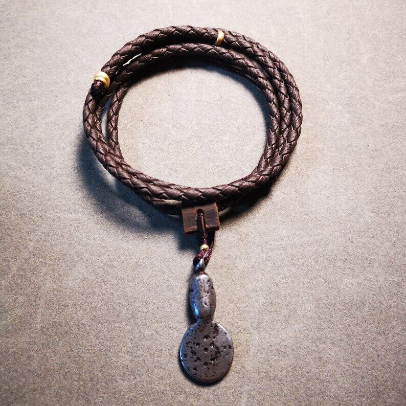 Gandhanra Handmade Buddhist Amulet,Skull Sītavana Flame Pendant Leather Necklace
