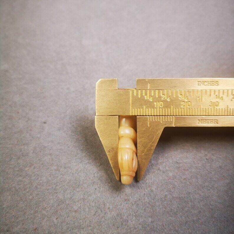 Yak Bone Amulet,Vajra Pendant for Mala,Prayer Beads - Gandhanra-ART