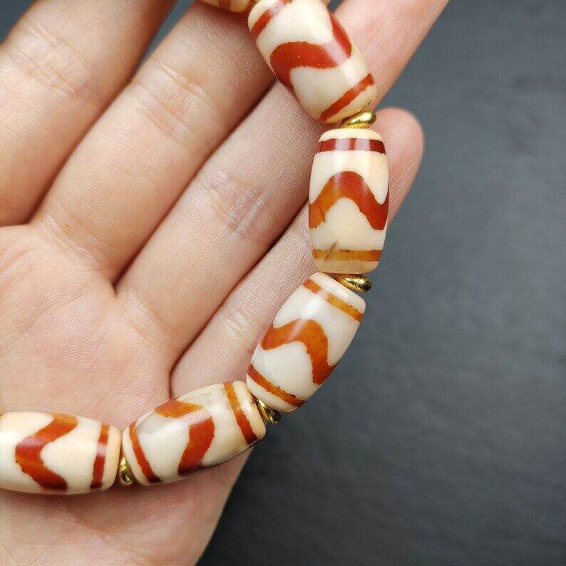 Fire Agate Tiger Tooth Dzi Bead Bracelet - Gandhanra-ART