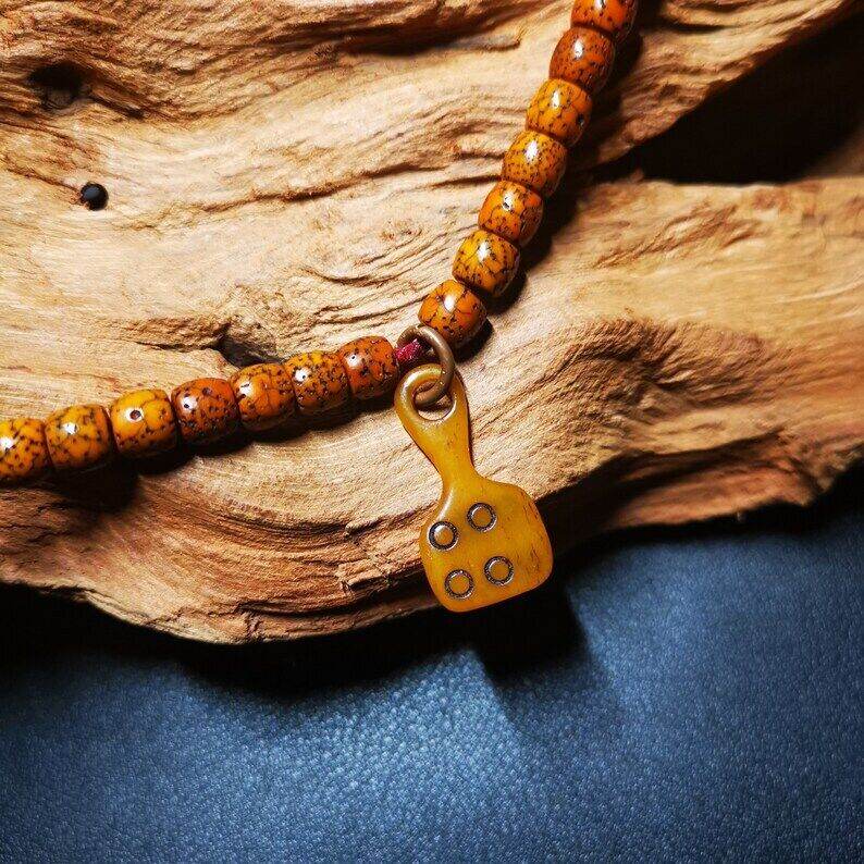 Yak Bone Carved Mantra Dot Prayer Bead Pendant,Bead Counter Clip Amulet for Mala - Gandhanra-ART
