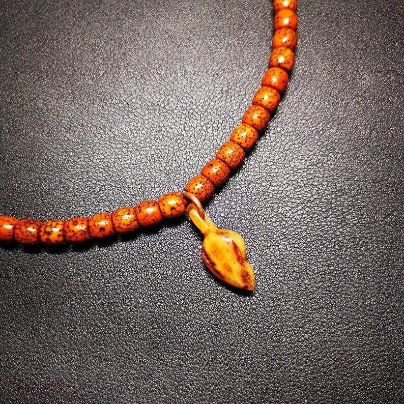 Yak Bone Carved Conch Prayer Bead Pendant,Bead Counter Clip Amulet for Mala - Gandhanra-ART