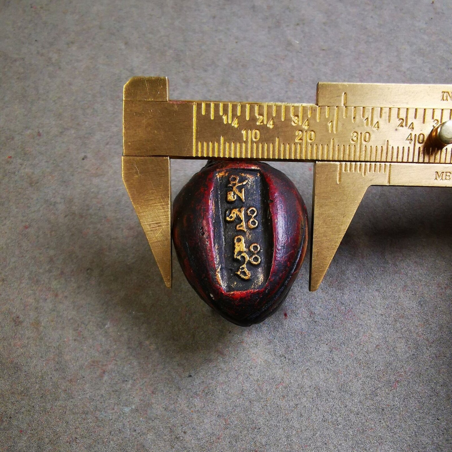 Old Tibetan Niang La Tsa Tsa Statue Amulet,Stupa,Pagoda with Mantra