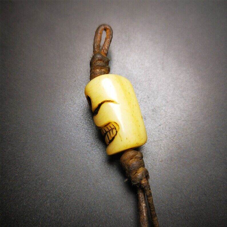 Amulet,Yak Bone Pendant - Gandhanra-ART