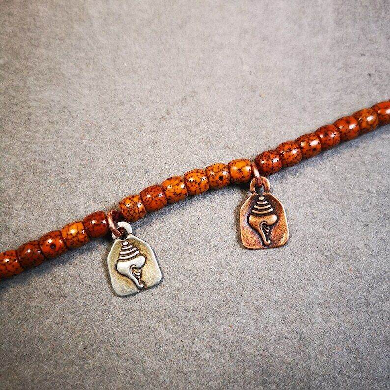 Gandhanra Handmade Mala Counter, Divine Conch Pendant - Gandhanra-ART