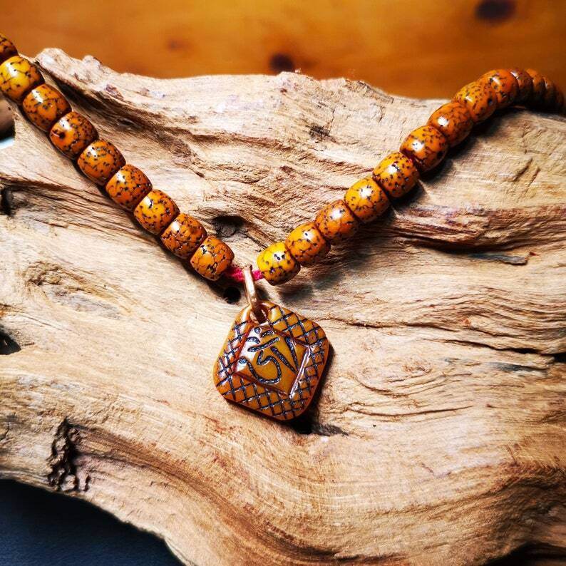 Yak Bone Carved OM Letter Prayer Bead Pendant,Bead Counter Clip Amulet for Mala - Gandhanra-ART