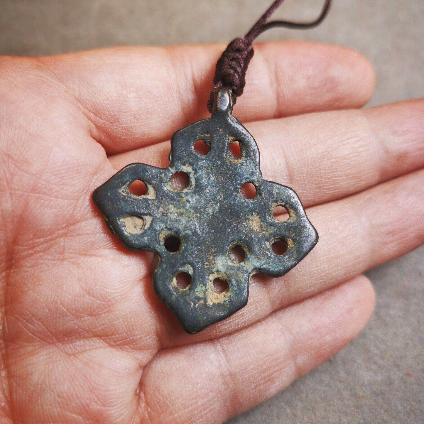 Buddhist Amulet,Cross Vajra Badge, Made of Thokcha - Gandhanra-ART
